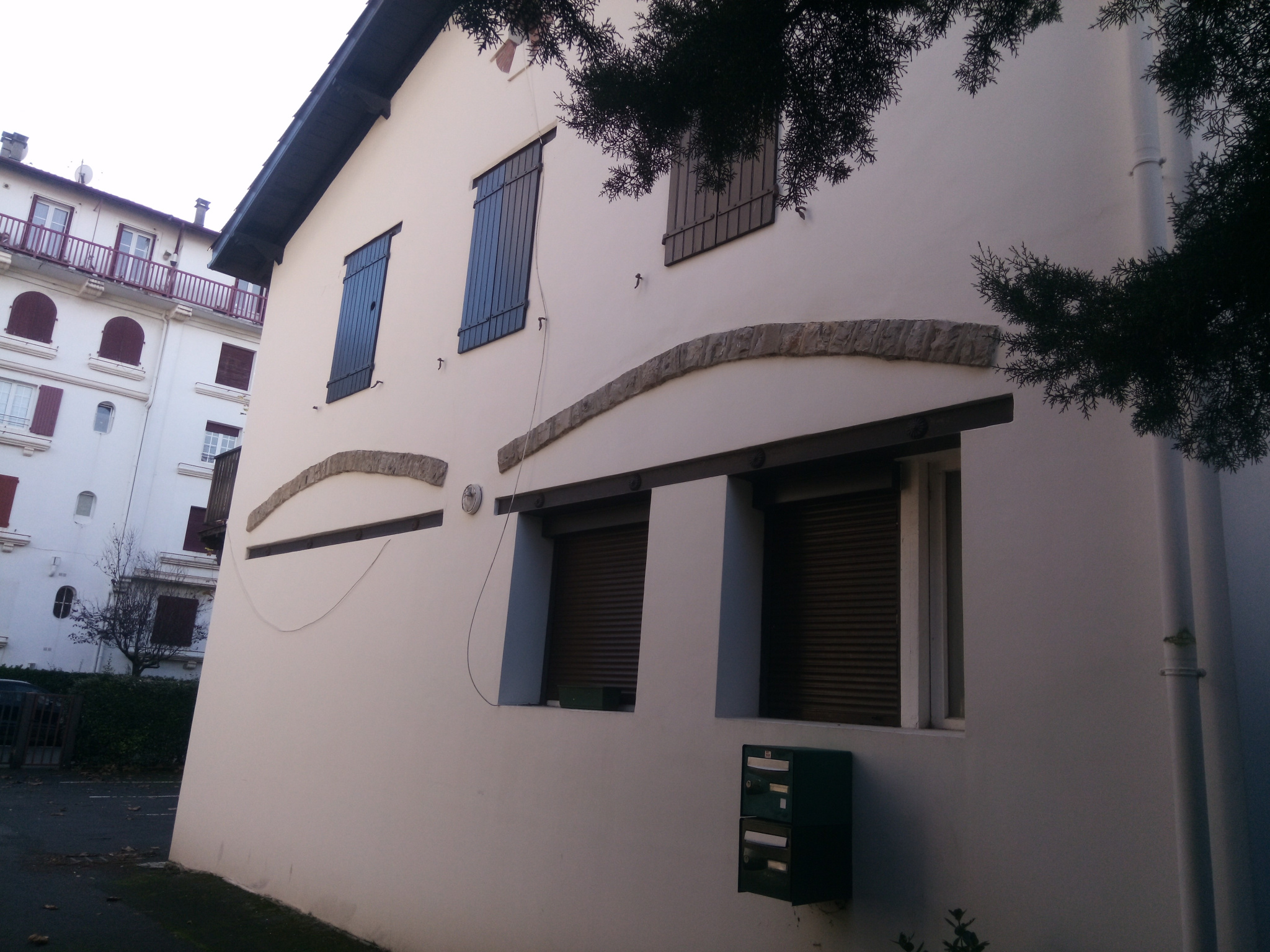 vente HENDAYE PLAGE MAISON DIVISEE EN DEUX APPARTEMENTS EKI Immobilier