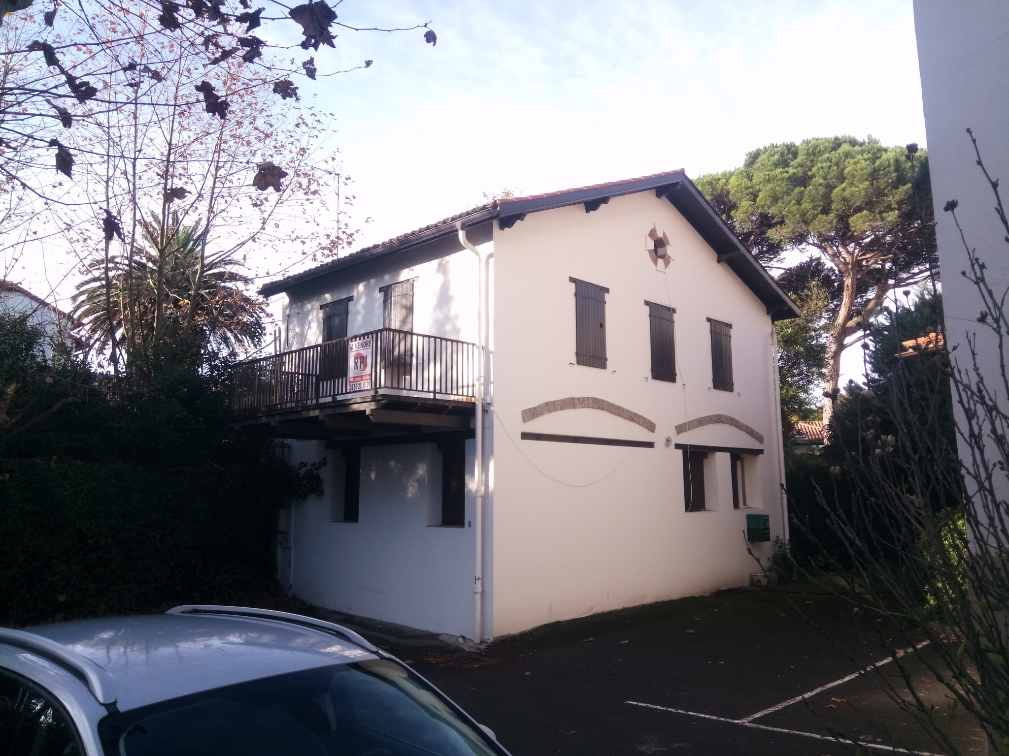 vente HENDAYE PLAGE MAISON DIVISEE EN DEUX APPARTEMENTS EKI Immobilier
